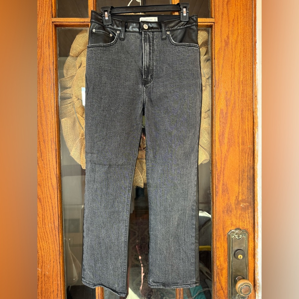 Abercrombie & Fitch Black Straight Jeans Timeless Style Denim and Pleather